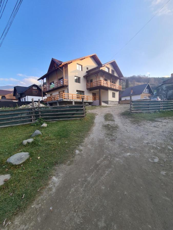 Hotel Casa Bujor De Munte Dragoslavele Esterno foto